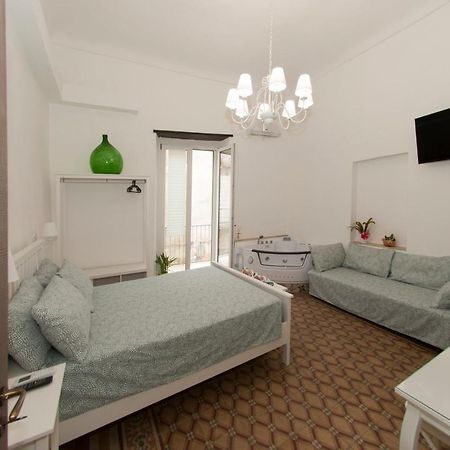 La Serva Padrona Taranto Ngoại thất bức ảnh