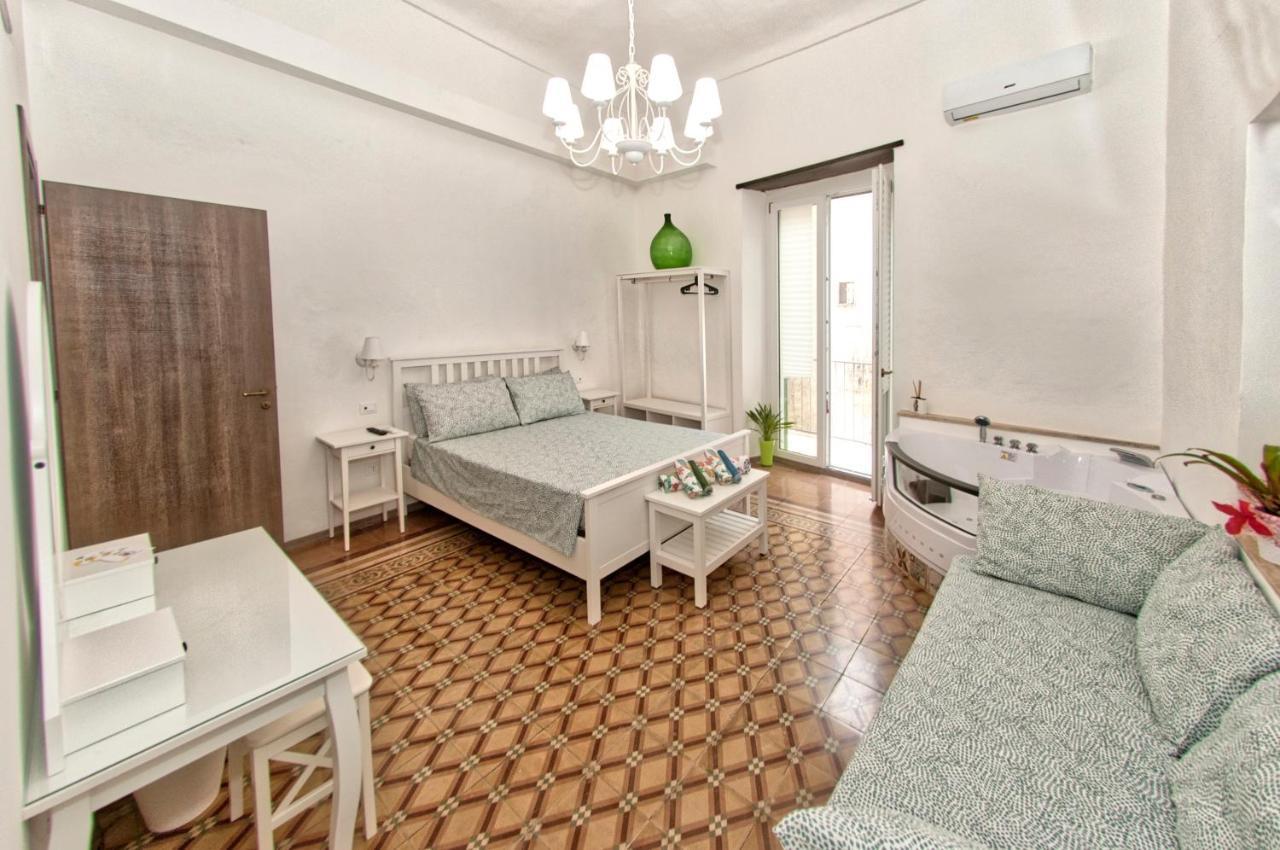 La Serva Padrona Taranto Ngoại thất bức ảnh